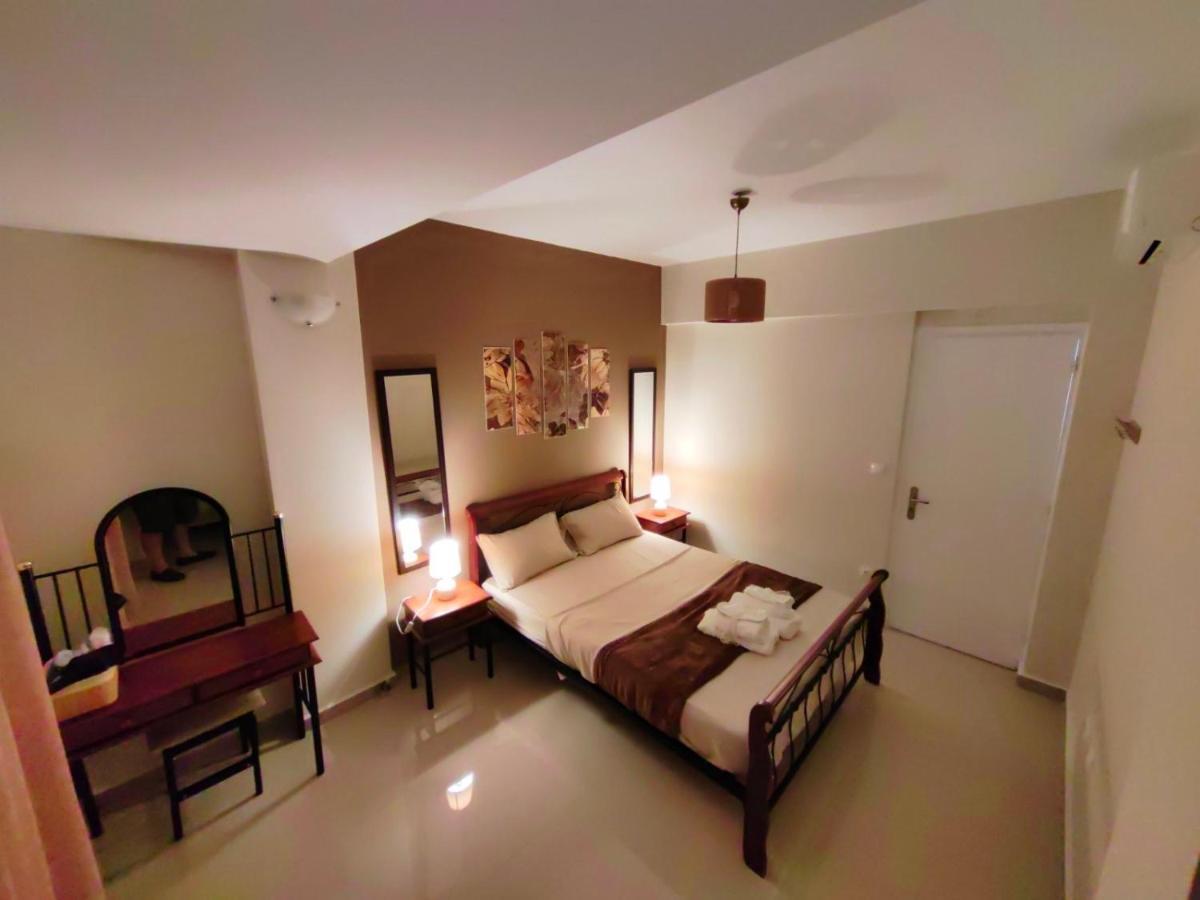 ארטמידה Theo Apartments 1 מראה חיצוני תמונה
