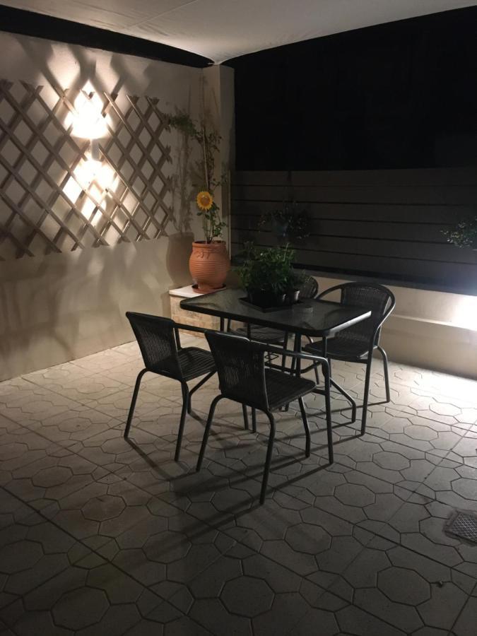 ארטמידה Theo Apartments 1 מראה חיצוני תמונה